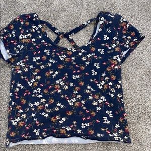 cropped floral t shirt!